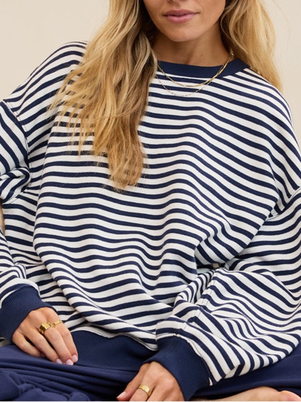 aerie tres chic oversized sweatshirt | Navy and White